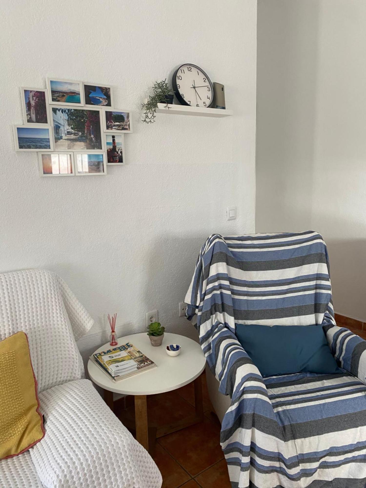 Casa Del Pez Vivienda A Pie De Calle En Agua Amarga A 250 Metros De La Playa Exteriör bild