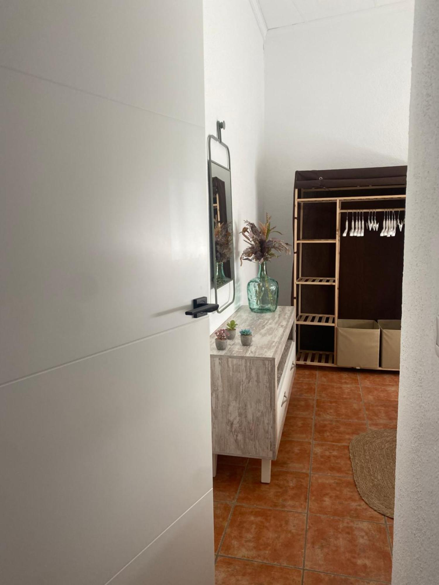 Casa Del Pez Vivienda A Pie De Calle En Agua Amarga A 250 Metros De La Playa Exteriör bild